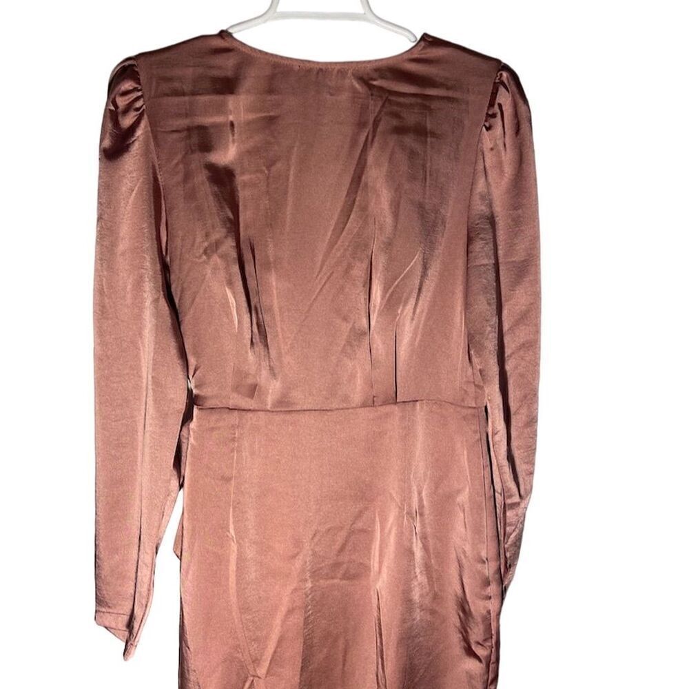 Blu Pepper Women's Satin Wrap Dress Mauve Long Sleeve V-Neck Tie Knee-Length - Picture 2 of 3